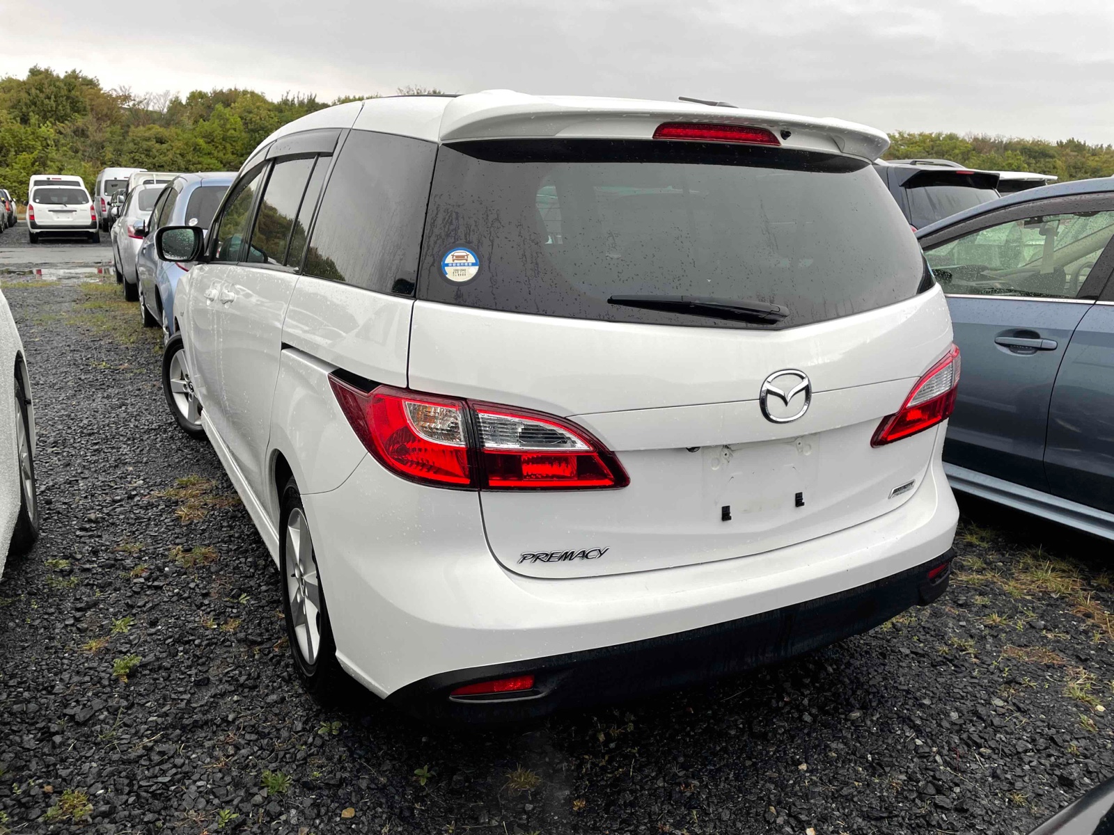Mazda Premacy, white