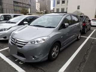 Example photo: grey Nissan Lafesta